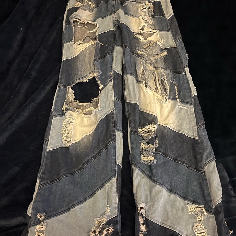 These are destressed jeans Long bootcut high waisted two tone jean